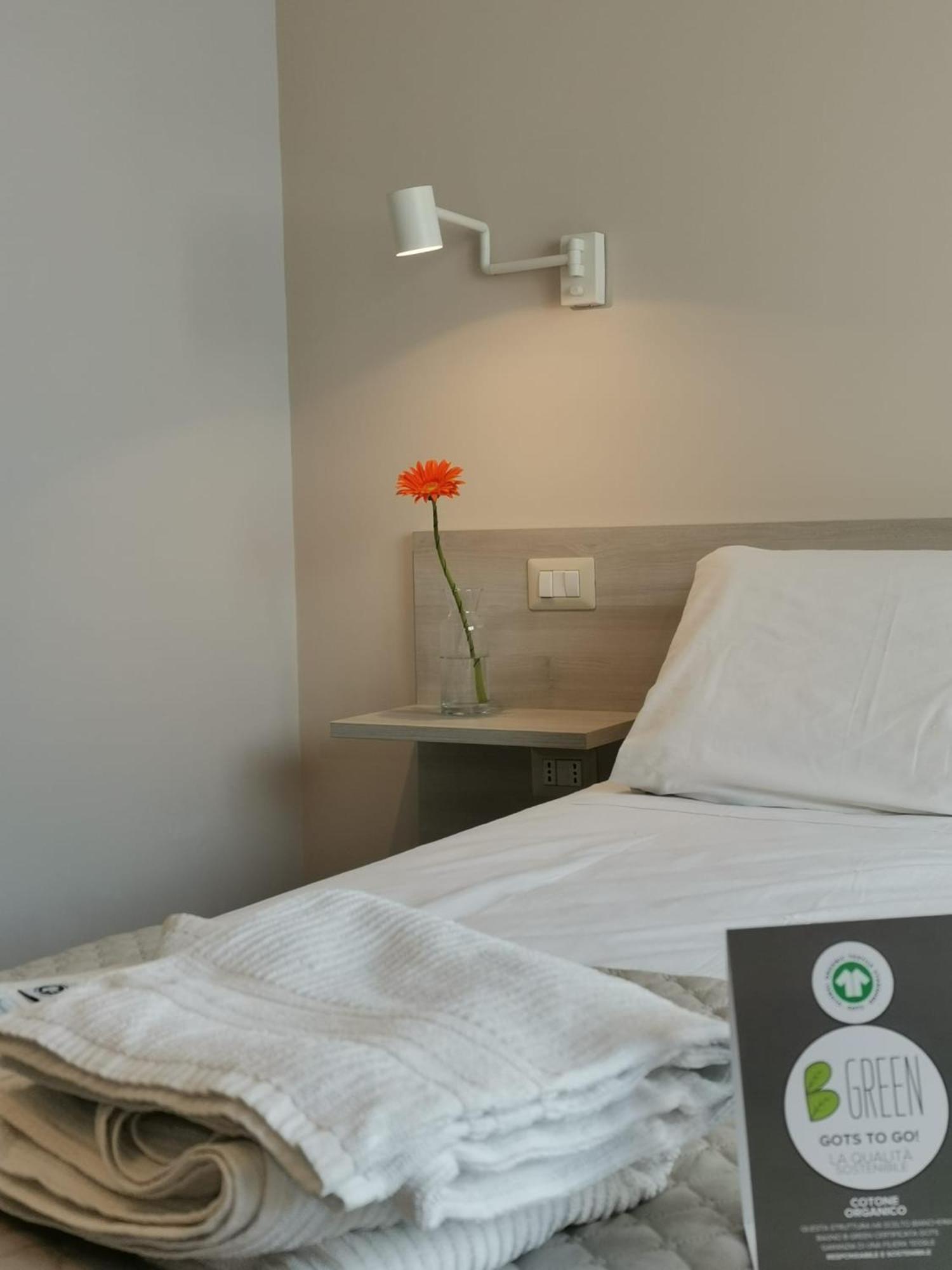 Green Guest House โอริสตาโน ภายนอก รูปภาพ